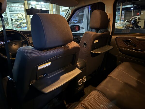 2009 Ford Escape 2.3：圖片 8