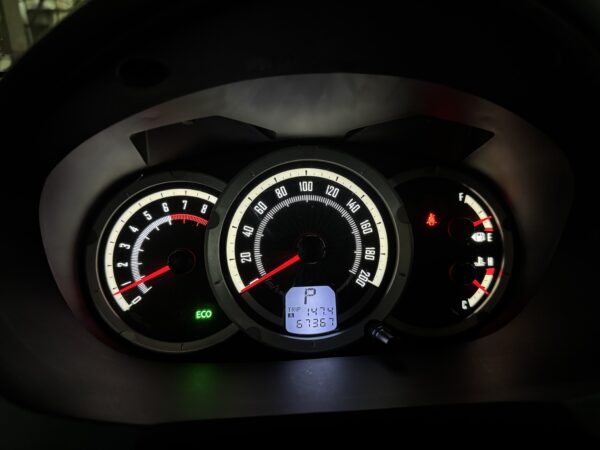 2015/16 Mitsubishi CMC Zinger 2.4：圖片 4