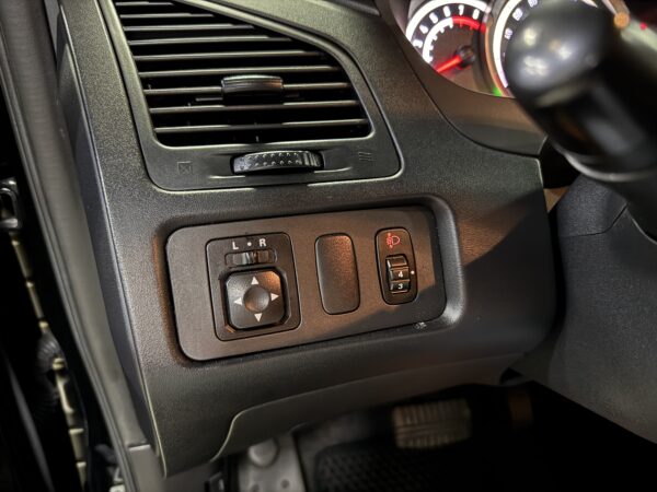 2015/16 Mitsubishi CMC Zinger 2.4：圖片 7