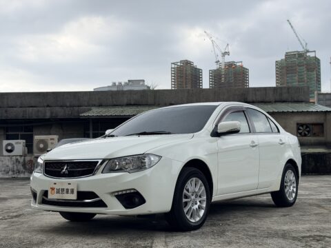 2013 Mitsubishi Fortis 1.8